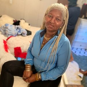 Meet your Posher, Vonda